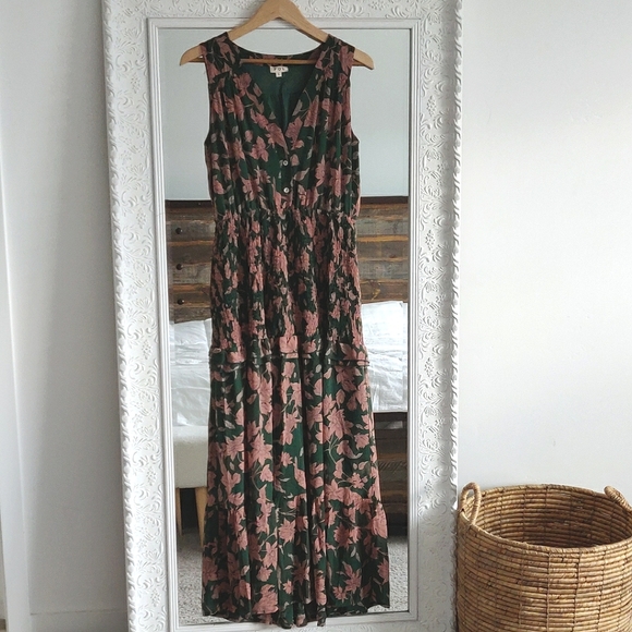 FINAL SALE 🆕 POL LEAF PRINT MAXI  DRESS - Picture 6 of 13
